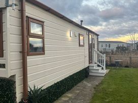 Marine Holiday Park - Holiday Accommodation 21749 - North Wales - 1188170 - thumbnail photo 1