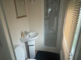 Marine Holiday Park - Holiday Accommodation 21749 - North Wales - 1188170 - thumbnail photo 14