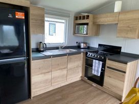 Looe Bay Holiday Park - Holiday Accommodation 21756 - Devon - 1188174 - thumbnail photo 9