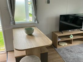 Looe Bay Holiday Park - Holiday Accommodation 21756 - Devon - 1188174 - thumbnail photo 10