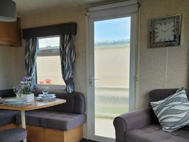 Golden Anchor Holiday Park - Holiday Accommodation 21762 - Lincolnshire - 1188178 - thumbnail photo 7