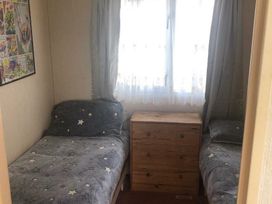 Golden Sands - Holiday Accommodation 21763 - Lincolnshire - 1188179 - thumbnail photo 6