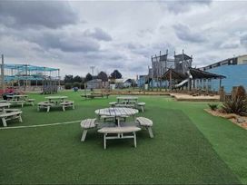 Golden Sands - Holiday Accommodation 21763 - Lincolnshire - 1188179 - thumbnail photo 12