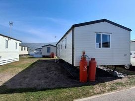 Lyons Sunnysands Holiday Park - Holiday Accommodation 21766 - Mid Wales - 1188181 - thumbnail photo 2
