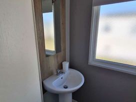 Lyons Sunnysands Holiday Park - Holiday Accommodation 21766 - Mid Wales - 1188181 - thumbnail photo 10