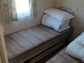 Cherry Tree Holiday Park - Holiday Accommodation 21768 - Norfolk - 1188182 - thumbnail photo 3