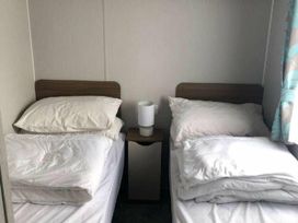 Kiln Park Holiday Park - Holiday Accommodation 2177 - South Wales - 1188184 - thumbnail photo 7