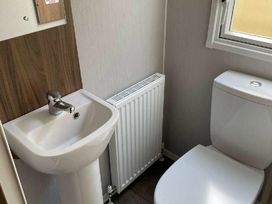 Kiln Park Holiday Park - Holiday Accommodation 2177 - South Wales - 1188184 - thumbnail photo 10