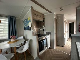 Seton Sands Caravan Park - Holiday Accommodation 21771 - Scottish Lowlands - 1188186 - thumbnail photo 8