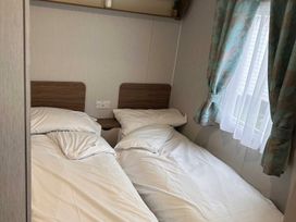Marton Mere Holiday Village - Holiday Accommodation 21777 - Lake District - 1188192 - thumbnail photo 2