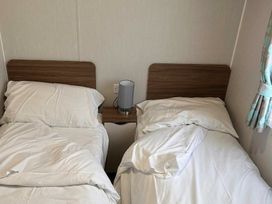 Marton Mere Holiday Village - Holiday Accommodation 21777 - Lake District - 1188192 - thumbnail photo 12