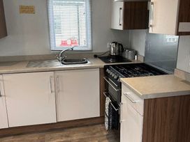 Marton Mere Holiday Village - Holiday Accommodation 21777 - Lake District - 1188192 - thumbnail photo 13