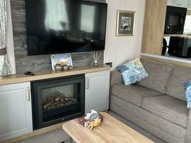 Trecco Bay - Holiday Accommodation 21779 - Somerset & Wiltshire - 1188194 - thumbnail photo 7