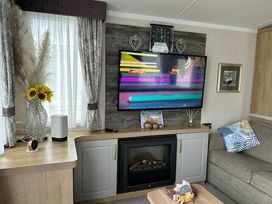 Trecco Bay - Holiday Accommodation 21779 - Somerset & Wiltshire - 1188194 - thumbnail photo 12