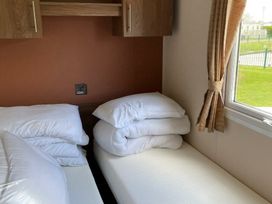 Sunnydale Holiday Park - Holiday Accommodation 21780 - Lincolnshire - 1188195 - thumbnail photo 2