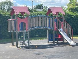 Sunnydale Holiday Park - Holiday Accommodation 21780 - Lincolnshire - 1188195 - thumbnail photo 17
