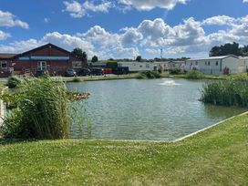 Sunnydale Holiday Park - Holiday Accommodation 21780 - Lincolnshire - 1188195 - thumbnail photo 18