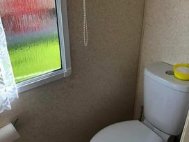Kingfisher Caravan Park - Holiday Accommodation 21791 - Lincolnshire - 1188203 - thumbnail photo 11