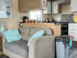 Marton Mere Holiday Village - Holiday Accommodation 21793 - Lake District - 1188205 - thumbnail photo 2