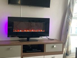 Greenacres Holiday Park - Holiday Accommodation 21804 - North Wales - 1188217 - thumbnail photo 7