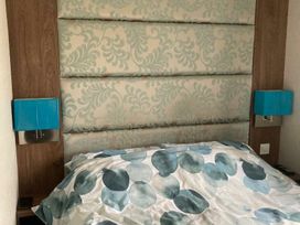 Greenacres Holiday Park - Holiday Accommodation 21804 - North Wales - 1188217 - thumbnail photo 11