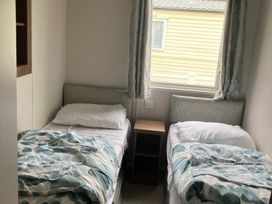 Greenacres Holiday Park - Holiday Accommodation 21804 - North Wales - 1188217 - thumbnail photo 12