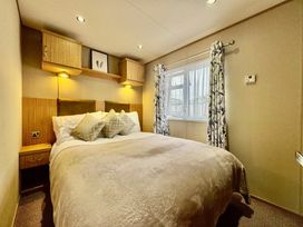 Challaborough Bay Holiday Park - Holiday Accommodation 21806 - Devon - 1188219 - thumbnail photo 7
