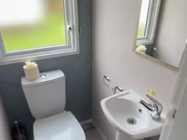 Hafan y Mor Haven - Holiday Accommodation 21809 - North Wales - 1188222 - thumbnail photo 9