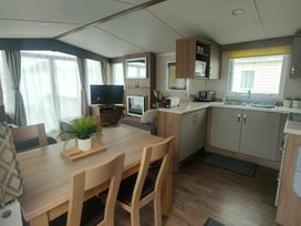 The Wolds Holiday Park - Holiday Accommodation 21812 - Lincolnshire - 1188223 - thumbnail photo 11
