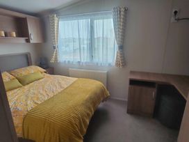 The Wolds Holiday Park - Holiday Accommodation 21812 - Lincolnshire - 1188223 - thumbnail photo 12
