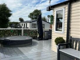 Tattershall Lakes Country Park - Holiday Accommodation 21833 - Lincolnshire - 1188239 - thumbnail photo 5