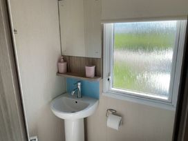 Tattershall Lakes Country Park - Holiday Accommodation 21833 - Lincolnshire - 1188239 - thumbnail photo 9