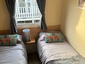 Blue Dolphin Holiday Park - Holiday Accommodation 21834 - North Yorkshire (incl. Whitby) - 1188240 - thumbnail photo 13