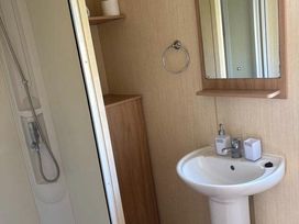 Blue Dolphin Holiday Park - Holiday Accommodation 21834 - North Yorkshire (incl. Whitby) - 1188240 - thumbnail photo 14