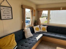 Lyons Robin Hood - Holiday Accommodation 21840 - North Wales - 1188245 - thumbnail photo 2