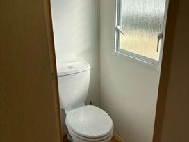 Lyons Robin Hood - Holiday Accommodation 21840 - North Wales - 1188245 - thumbnail photo 10