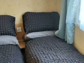 Happy Days Seaside Holiday Park - Holiday Accommodation 21841 - Lincolnshire - 1188246 - thumbnail photo 5