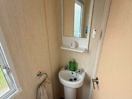 Golden Gate Holiday Centre - Holiday Accommodation 21844 - North Wales - 1188248 - thumbnail photo 5