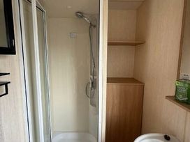 Golden Gate Holiday Centre - Holiday Accommodation 21844 - North Wales - 1188248 - thumbnail photo 8