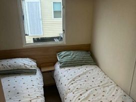 Golden Gate Holiday Centre - Holiday Accommodation 21844 - North Wales - 1188248 - thumbnail photo 9