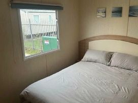Golden Gate Holiday Centre - Holiday Accommodation 21844 - North Wales - 1188248 - thumbnail photo 10