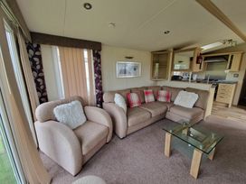 Clarach Bay Holiday Village - Holiday Accommodation 21850 - Mid Wales - 1188254 - thumbnail photo 3