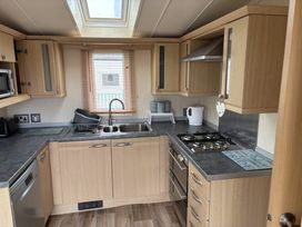 Clarach Bay Holiday Village - Holiday Accommodation 21850 - Mid Wales - 1188254 - thumbnail photo 8