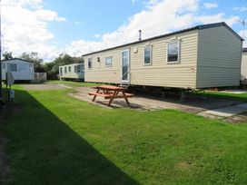 Skipsea Sands Holiday Park - Holiday Accommodation 21855 - North Yorkshire (incl. Whitby) - 1188257 - thumbnail photo 8