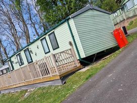 Woodlands Holiday Park - Holiday Accommodation 21859 - Mid Wales - 1188261 - thumbnail photo 6
