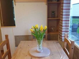 Marton Mere Holiday Village - Holiday Accommodation 21865 - Lake District - 1188265 - thumbnail photo 4