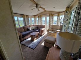 Aberystwyth Holiday Village - Holiday Accommodation 21868 - Mid Wales - 1188268 - thumbnail photo 8