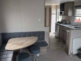 Kiln Park Holiday Park - Holiday Accommodation 21878 - South Wales - 1188275 - thumbnail photo 7