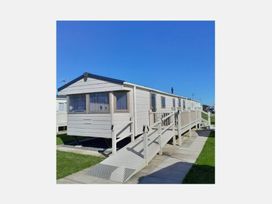 Golden Palm Resort - Holiday Accommodation 21882 - Lincolnshire - 1188277 - thumbnail photo 1