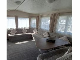 Golden Palm Resort - Holiday Accommodation 21882 - Lincolnshire - 1188277 - thumbnail photo 2
